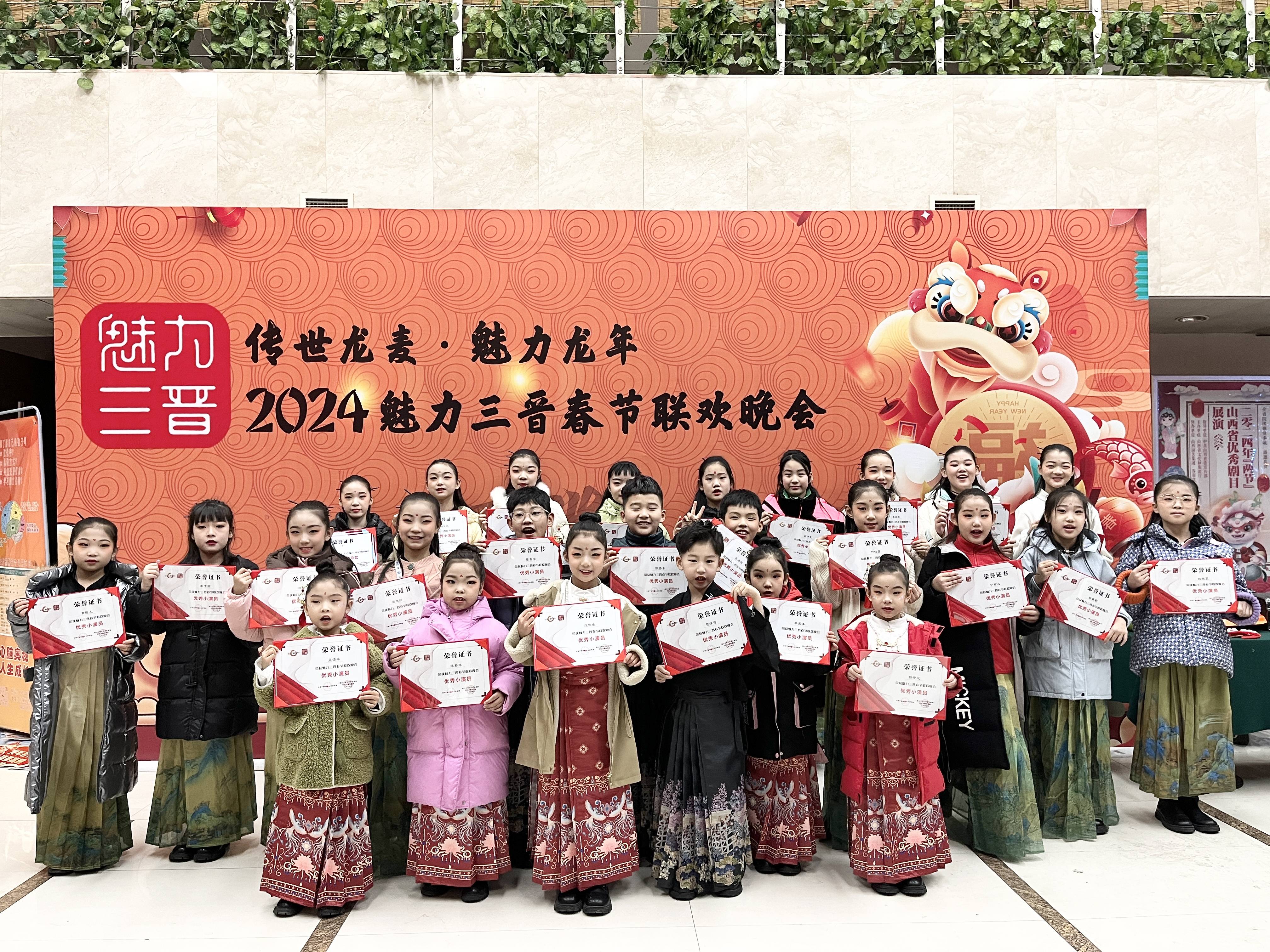 浙江战队闪耀舞台，成功取得连胜